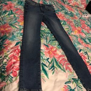 Skinny jeans